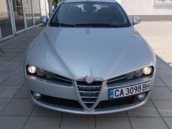 Продавам Alfa romeo 159 2006г