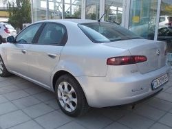 Продавам Alfa romeo 159 2006г