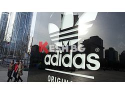 Най-големият инвеститор на Adidas стана египетски милиардер 