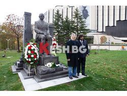 Откриха паметник на виден български масон Симеон Радев 