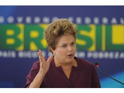 САЩ шпионирали президентите на Бразилия и Мексико